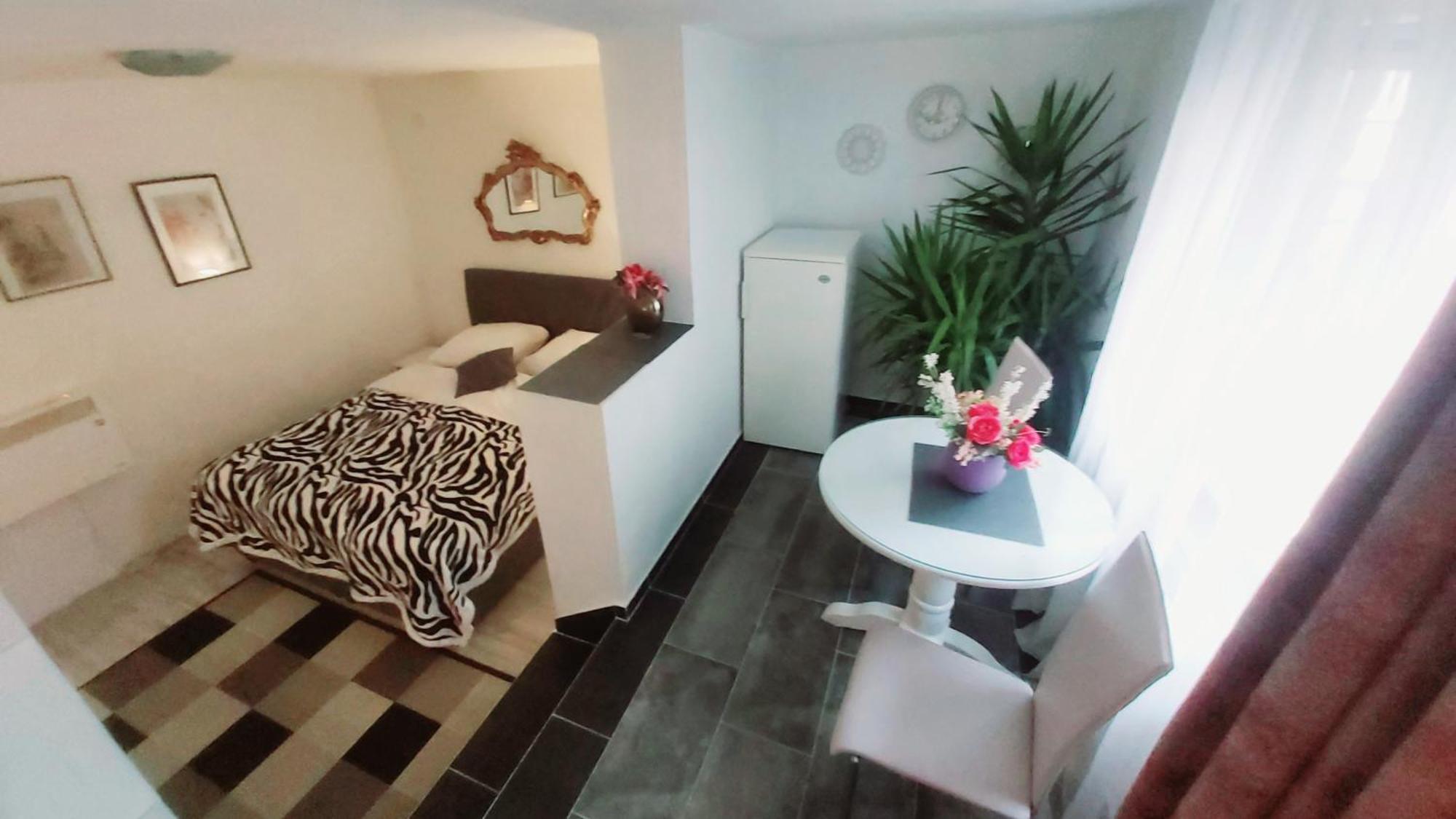 Apartman Andrea 4 Баня Лука Стая снимка