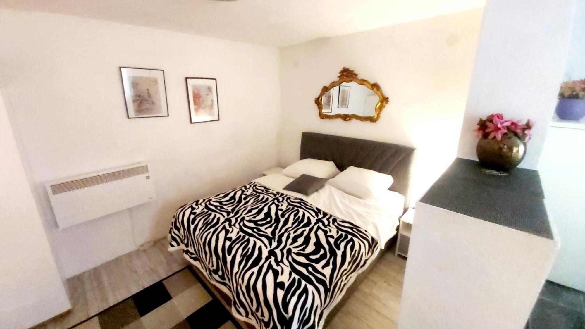 Apartman Andrea 4 Баня Лука Стая снимка